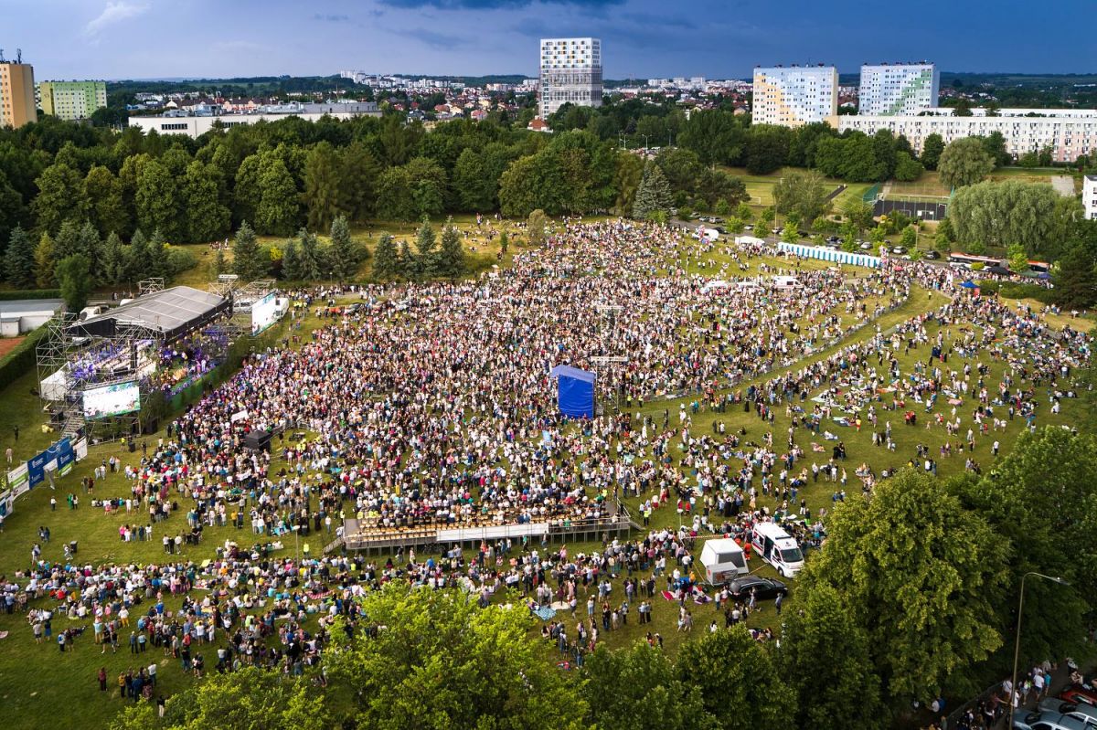 Zdjęcie z XX edycji koncertu Jednego Serca Jedengo Ducha w Rzeszowie
